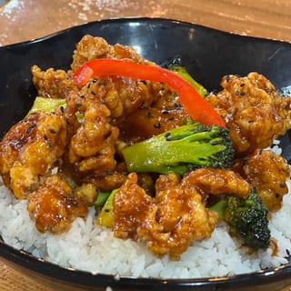 Sesame Chicken Street Bowl